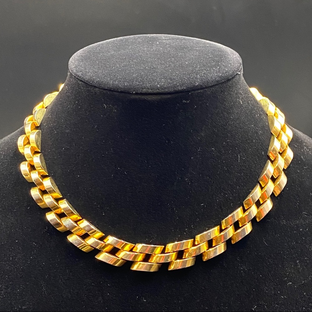 Elegant Gold-Tone Link Necklace - Women's Jewelry